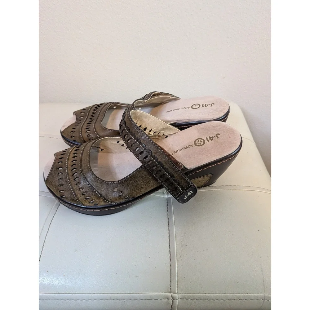 J-41 Adventure On American Olive Green Laser Cut Wedge Sandals KJ12AME58  7.5‎